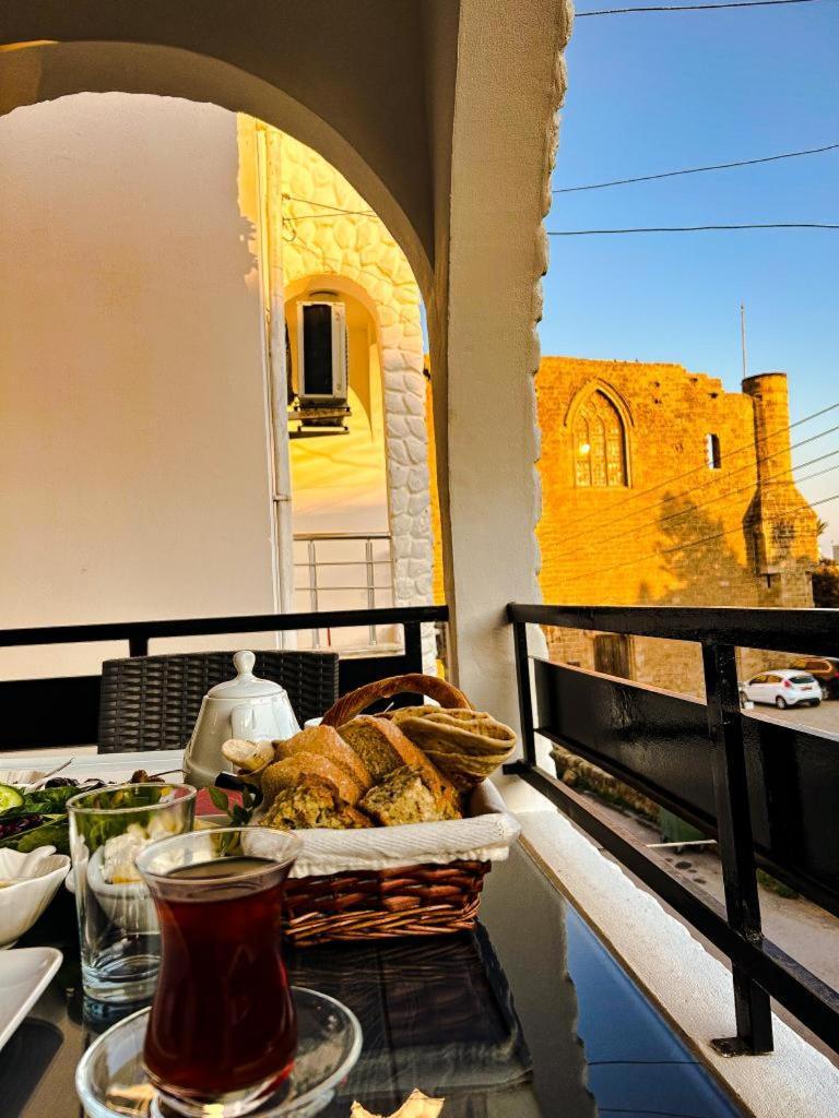 Royal Goddess Guest House, Walled City Фамагуста Экстерьер фото