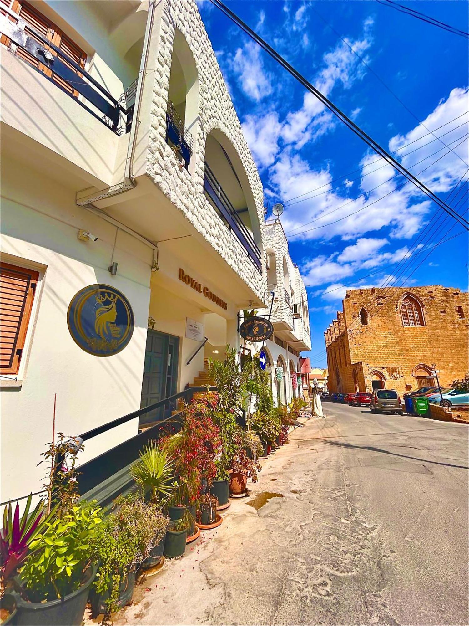 Royal Goddess Guest House, Walled City Фамагуста Экстерьер фото